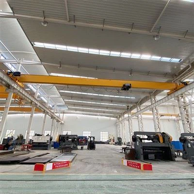 Mostna dizalica od 3 tone