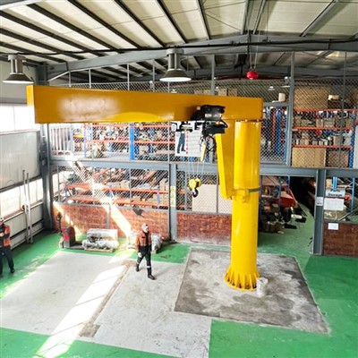 Slobodno stojeći kran